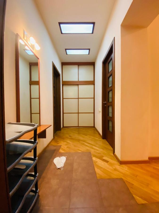 Four Seasons Apartment By Baku Housing Exterior photo