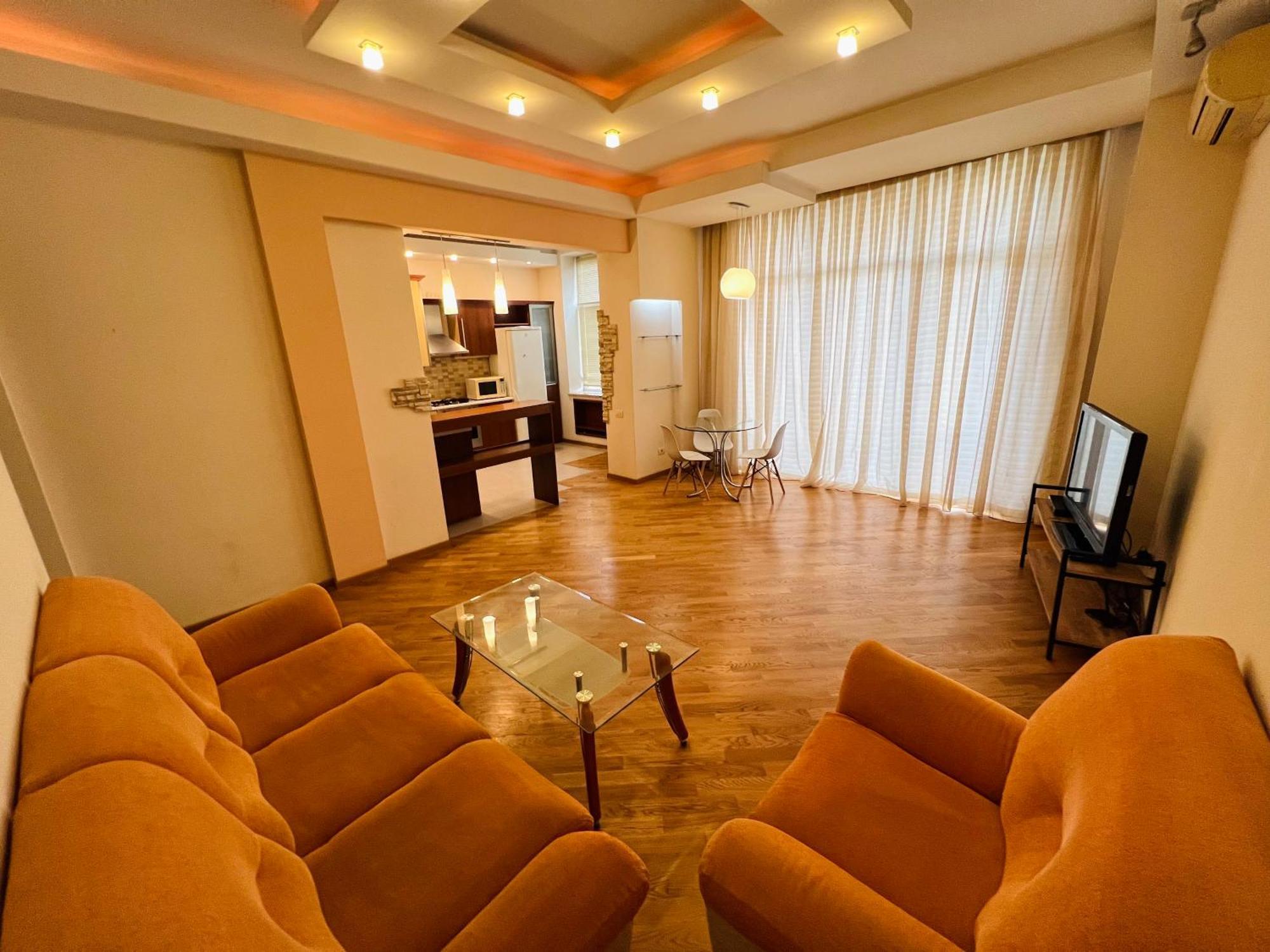Four Seasons Apartment By Baku Housing Exterior photo